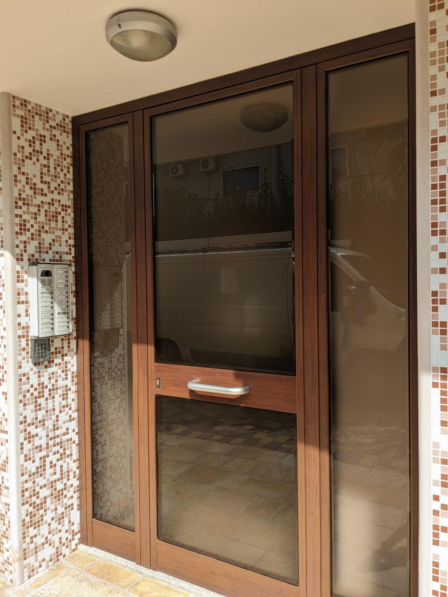 La Casa Dei Due Mari - Large Apartment With Parking Tarento Exterior foto