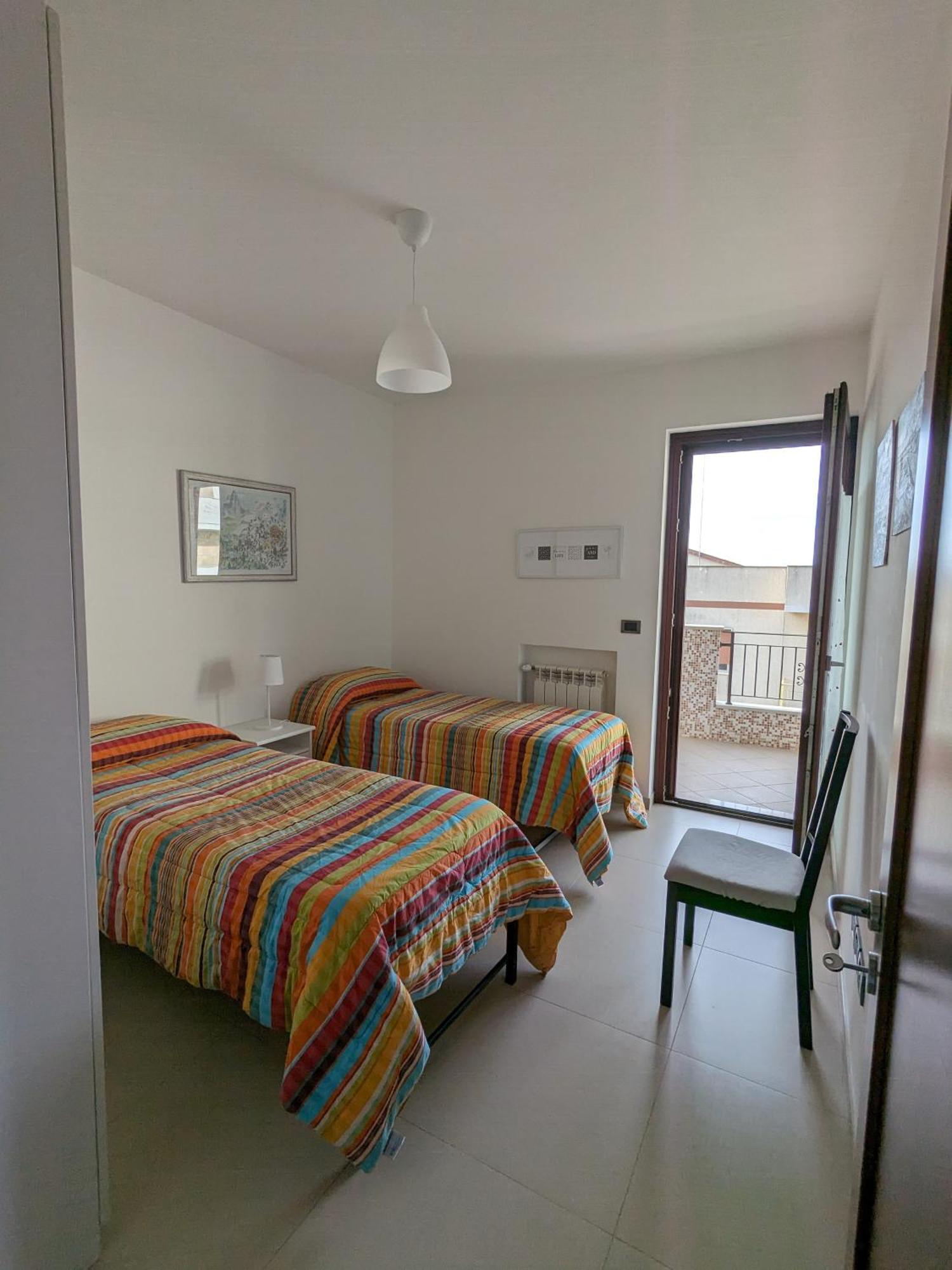 La Casa Dei Due Mari - Large Apartment With Parking Tarento Exterior foto
